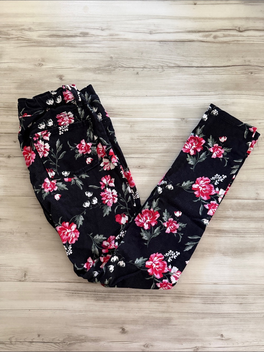 Old Navy Black Floral Jeggings (children)